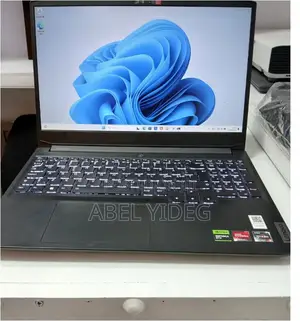 New Laptop Lenovo IdeaPad 520 8GB AMD Ryzen 5 SSD 512GB