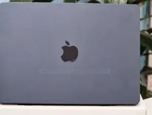 New Laptop Apple MacBook Air 2022 M2 8GB Apple M2 SSD 256GB