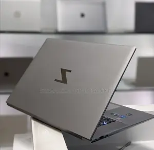 New Laptop HP ZBook Studio 16GB Intel Core I7 SSD 512GB