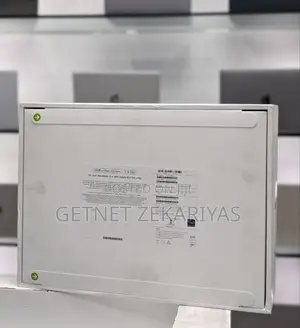 New Laptop Apple MacBook Pro 2023 M3 14-Inch 16GB Apple M3 SSD 1T