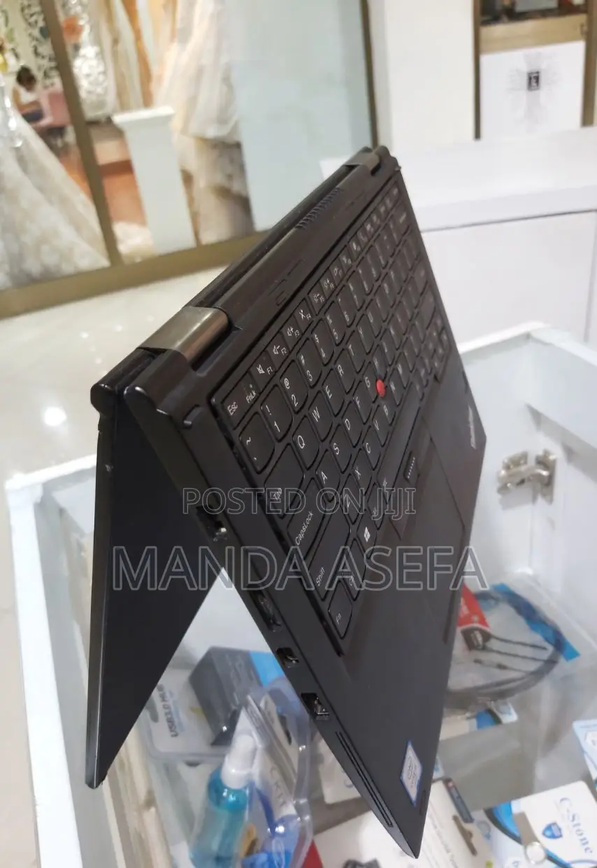 New Laptop Lenovo ThinkPad Yoga 8GB Intel Core I5 SSD 512GB