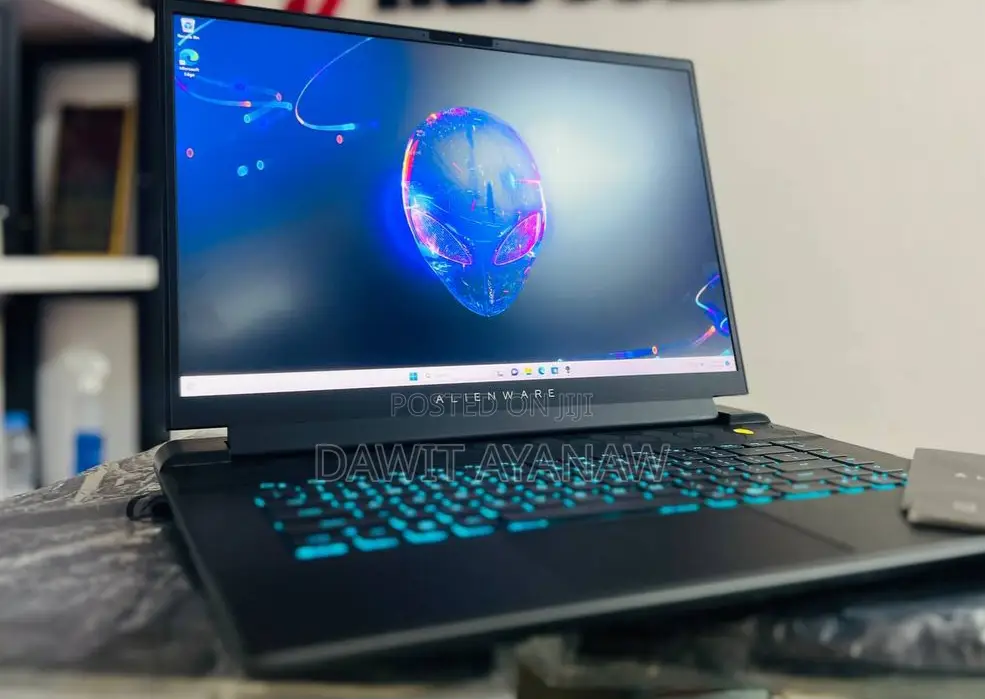 New Laptop Alienware Area-51m 16GB Intel Core I7 SSD 1T