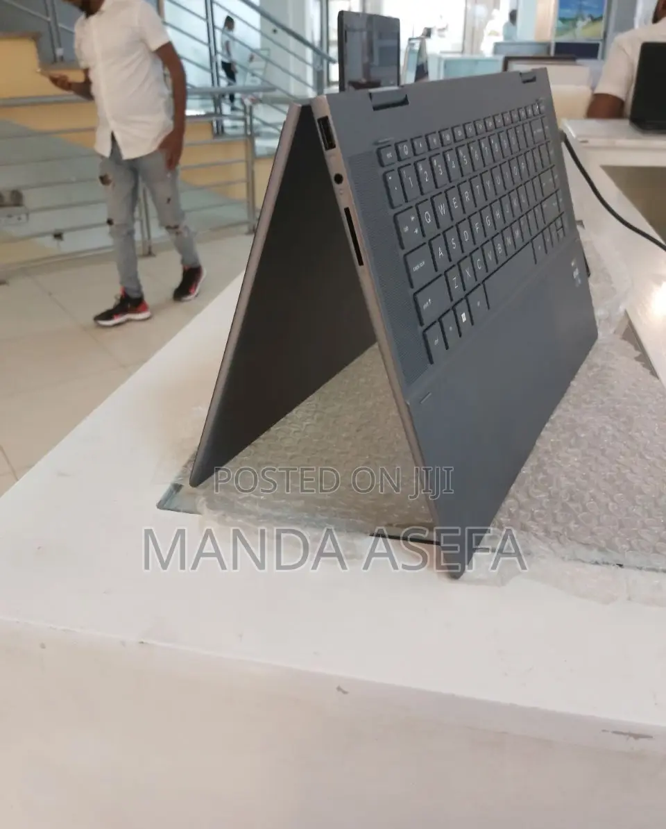 New Laptop HP Envy X360 16GB Intel Core I7 SSD 1T