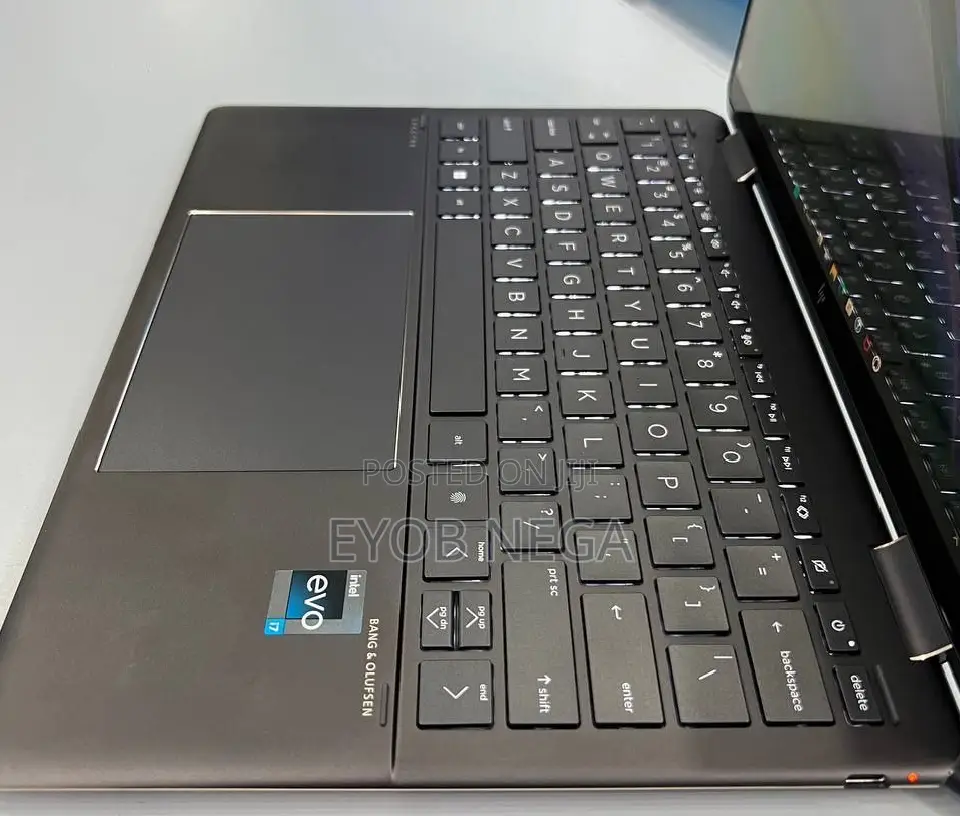 New Laptop HP Spectre 16GB Intel Core I7 SSD 1T