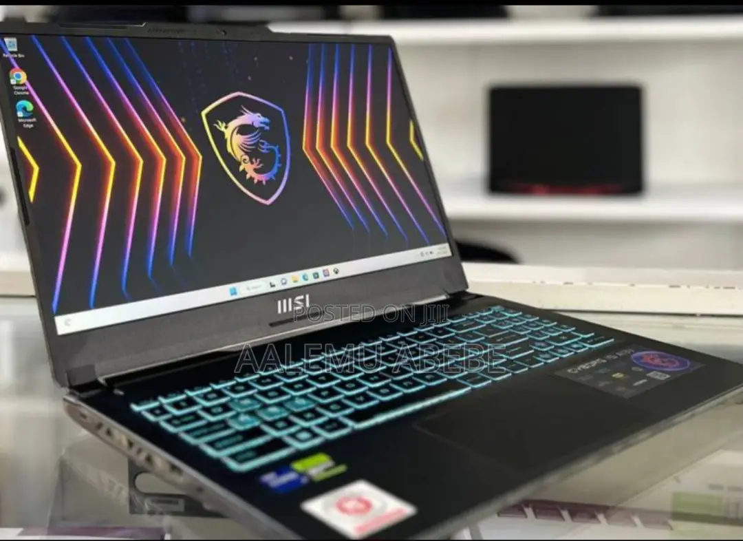 New Laptop MSI GE66 Raider 16GB Intel Core i7 SSD 512GB