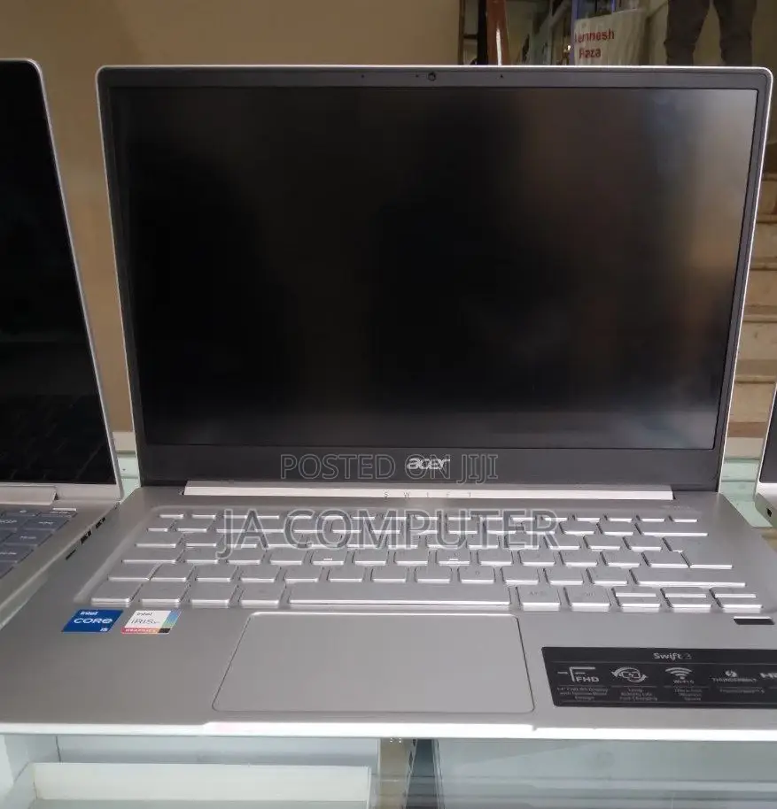 New Laptop Acer Swift 3 8GB Intel Core I5 SSD 512GB