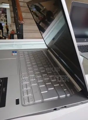 New Laptop Acer Swift 3 8GB Intel Core I5 SSD 512GB