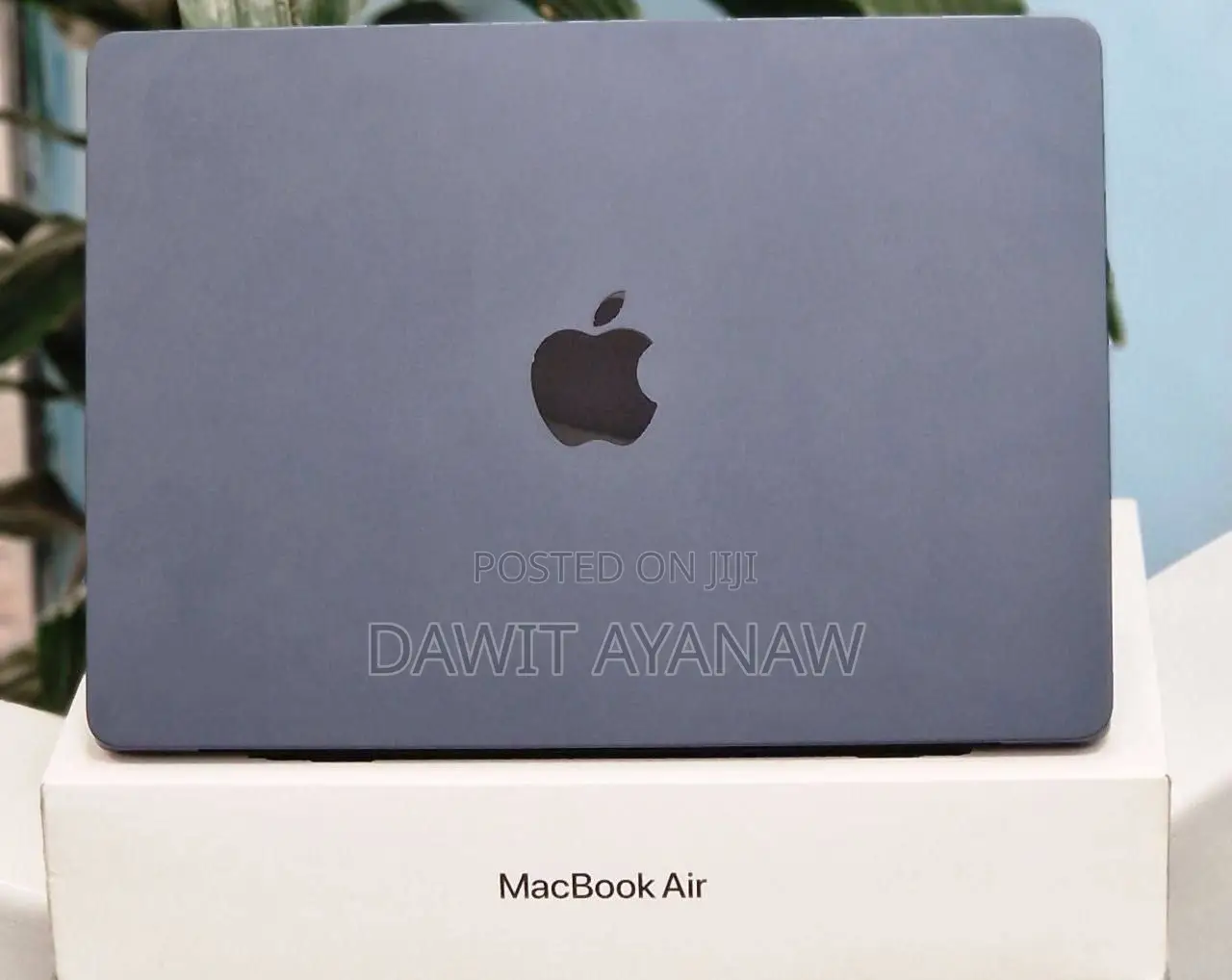 New Laptop Apple MacBook Air 2022 M2 8GB Apple M2 SSD 256GB