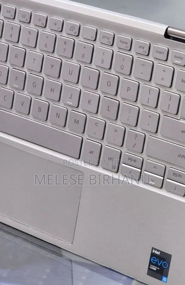 New Laptop Dell Inspiron 13z 8GB Intel Core I5 SSD 512GB