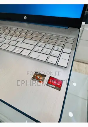 New Laptop HP Stream Notebook 8GB AMD Ryzen 5 SSD 256GB