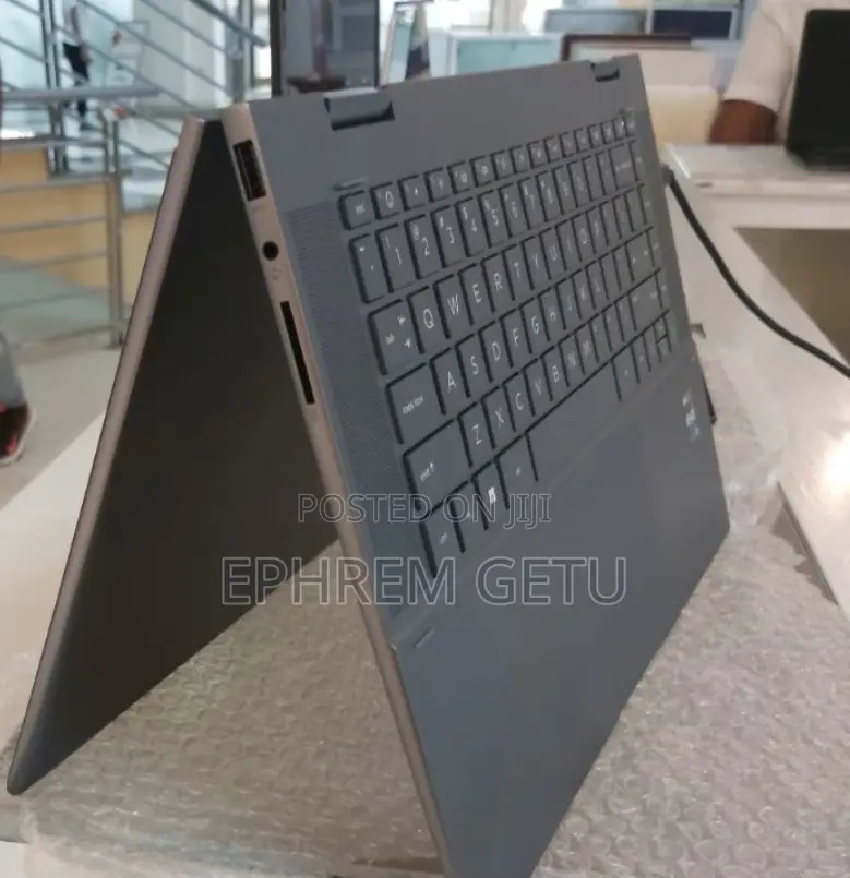 New Laptop HP Envy X360 16GB Intel Core I7 SSD 1T