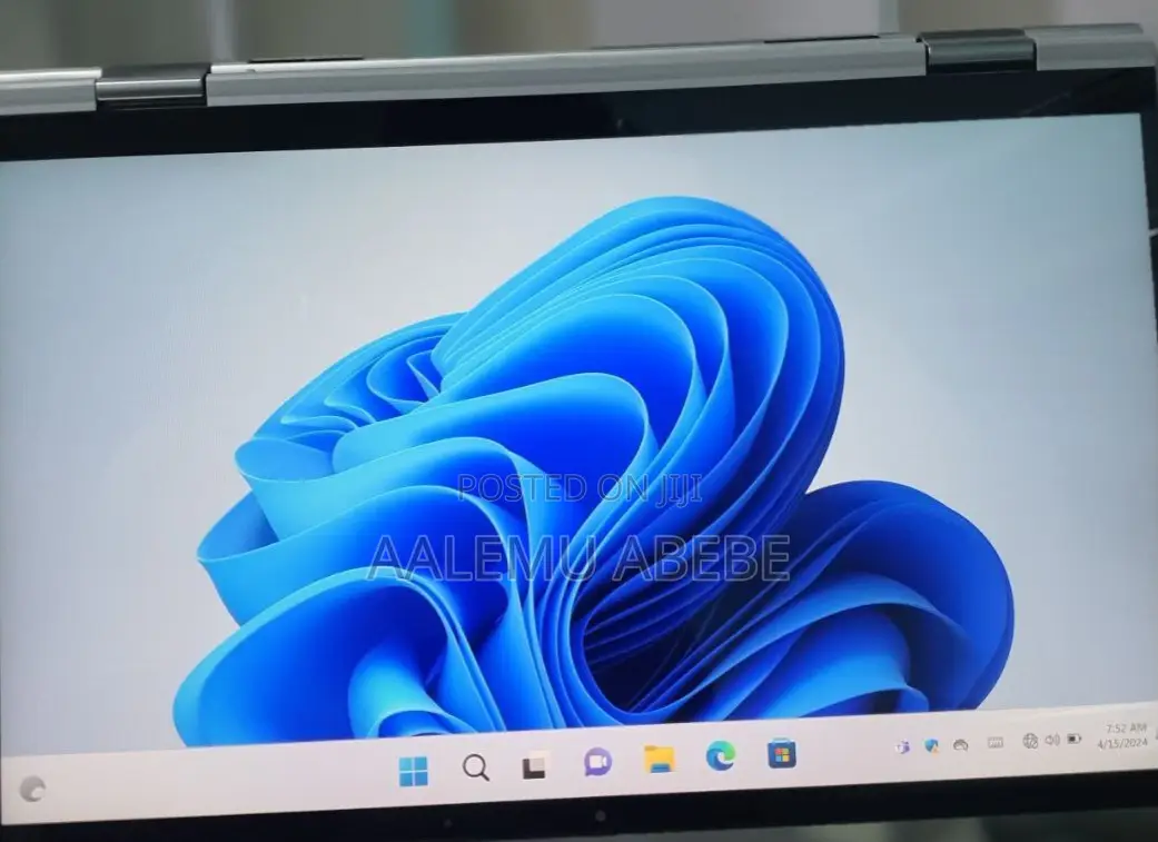 New Laptop Dell Precision 15 3520 16GB Intel Core I7 SSD 512GB