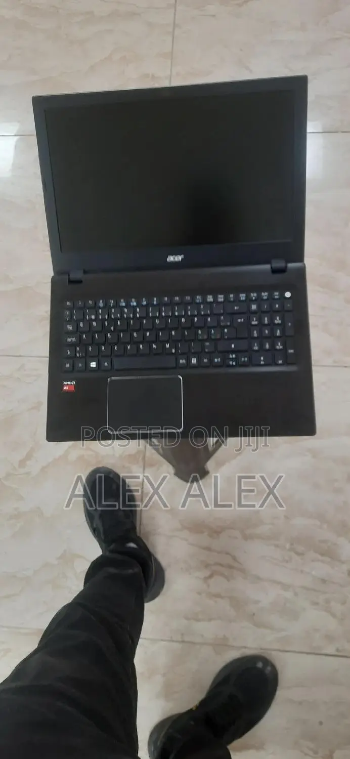 New Laptop Acer Aspire 3 8GB AMD A10 HDD 500GB