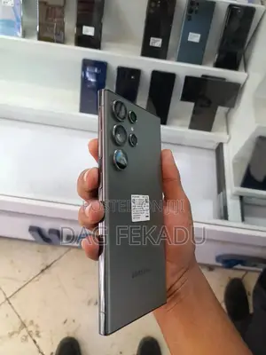 Photo - New Samsung Galaxy S23 Ultra 256 GB Gray