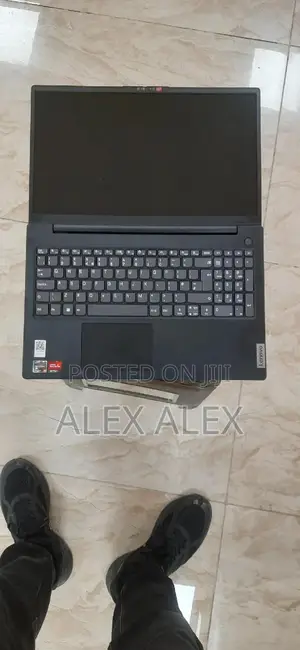 New Laptop Lenovo Ideapad 3 8GB AMD Ryzen 3 SSD 256GB