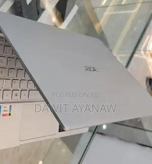 New Laptop Acer Swift 3 8GB Intel Core i5 SSD 512GB