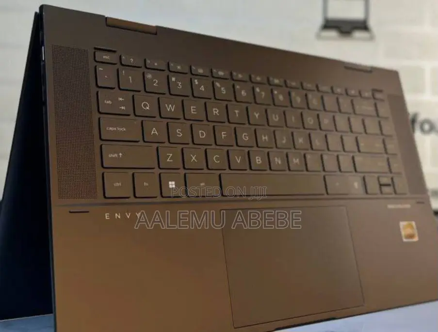 New Laptop HP Envy X360 16GB AMD Ryzen 7 SSD 512GB