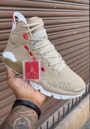 Photo - Original Air Jordan 6 Retro Shoes