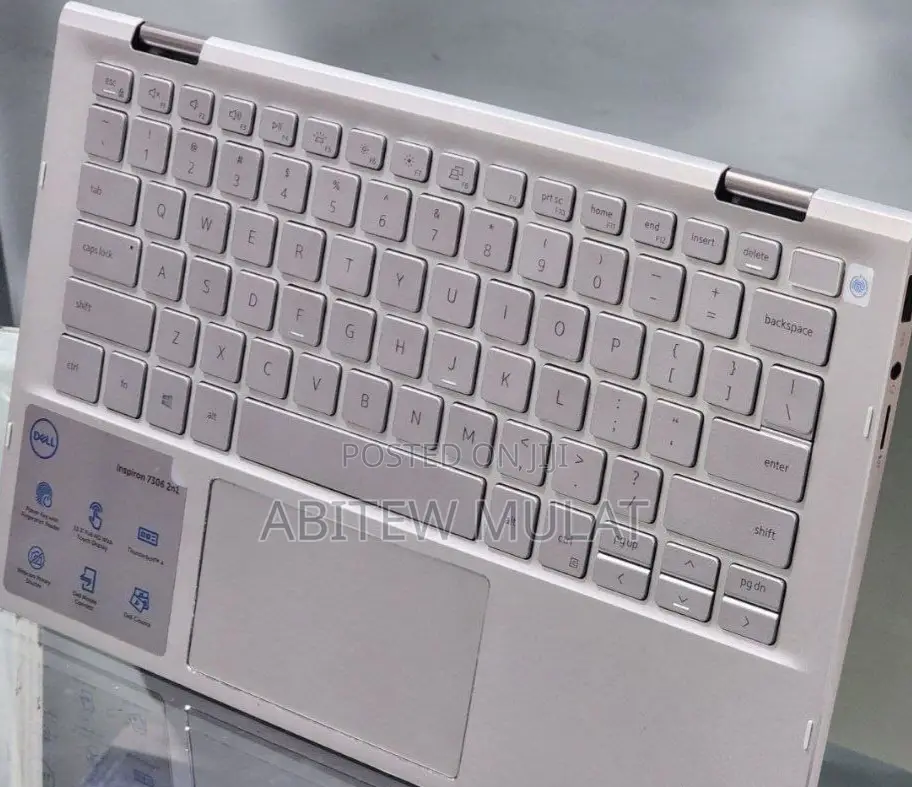 New Laptop Dell Inspiron 13 5000 8GB Intel Core I5 SSD 512GB