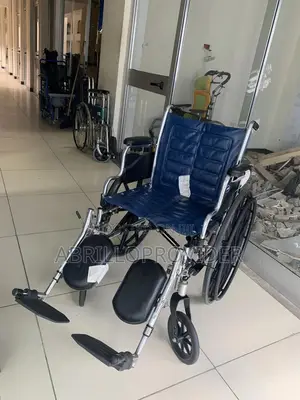 Wheelchair£^Adjuted Leg Wheelchair~> Wheelchair<~Wheelchair