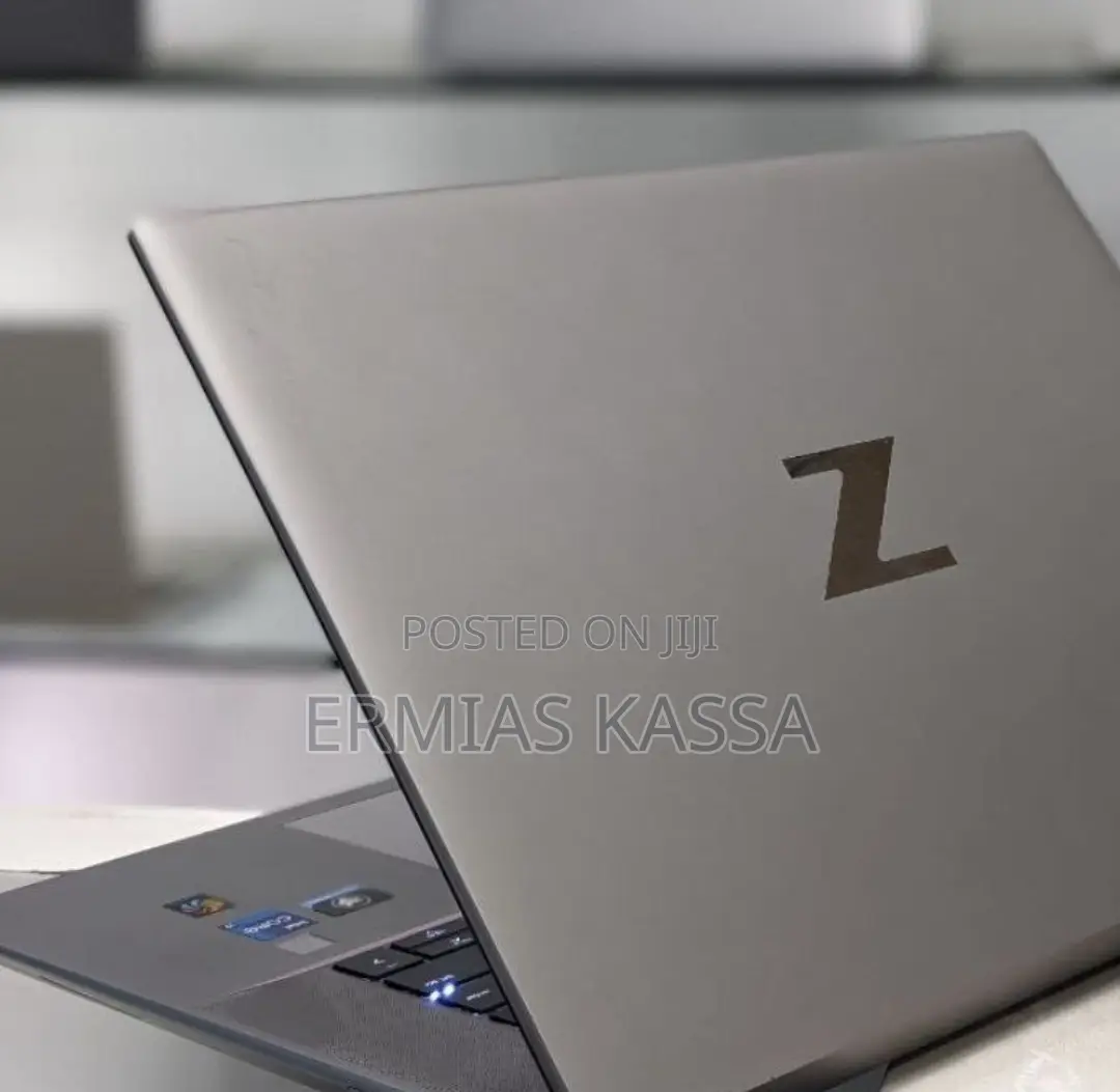New Laptop HP Zbook Studio G7 16GB Intel Core I7 SSD 512GB