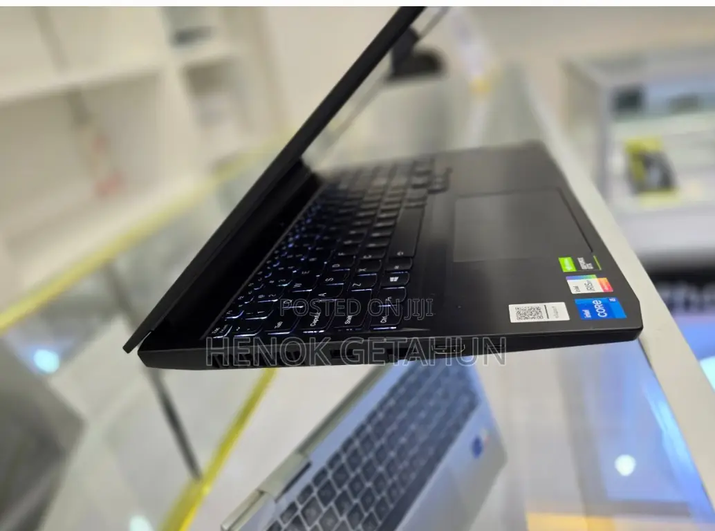 New Laptop Lenovo Ideapad 3 8GB Intel Core I5 HDD+SSD 1T