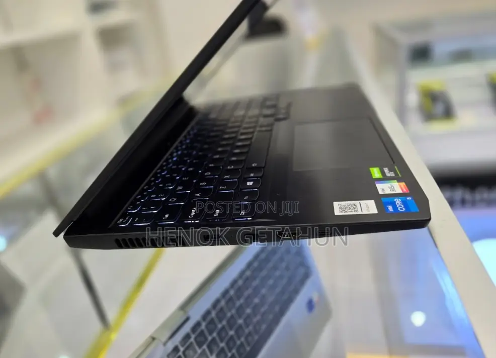 New Laptop Lenovo Ideapad 3 8GB Intel Core I5 HDD+SSD 1T