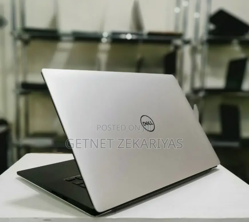 New Laptop Dell Precision 5530 16GB Intel Core I7 SSD 512GB