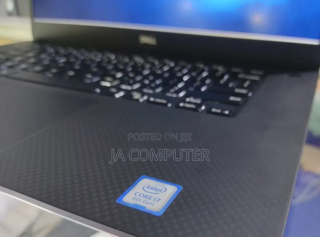 New Laptop Dell Precision 5530 16GB Intel Core I7 SSD 512GB