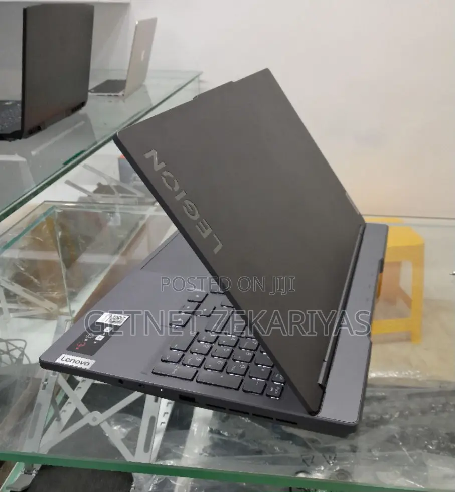 New Laptop Lenovo Legion 5 16GB AMD Ryzen 7 SSD 512GB