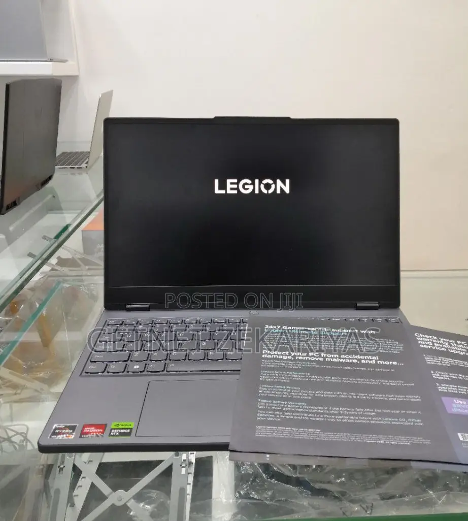 New Laptop Lenovo Legion 5 16GB AMD Ryzen 7 SSD 512GB