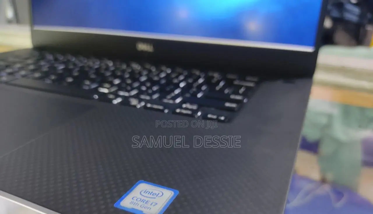 New Laptop Dell Precision 5530 16GB Intel Core I7 SSD 512GB