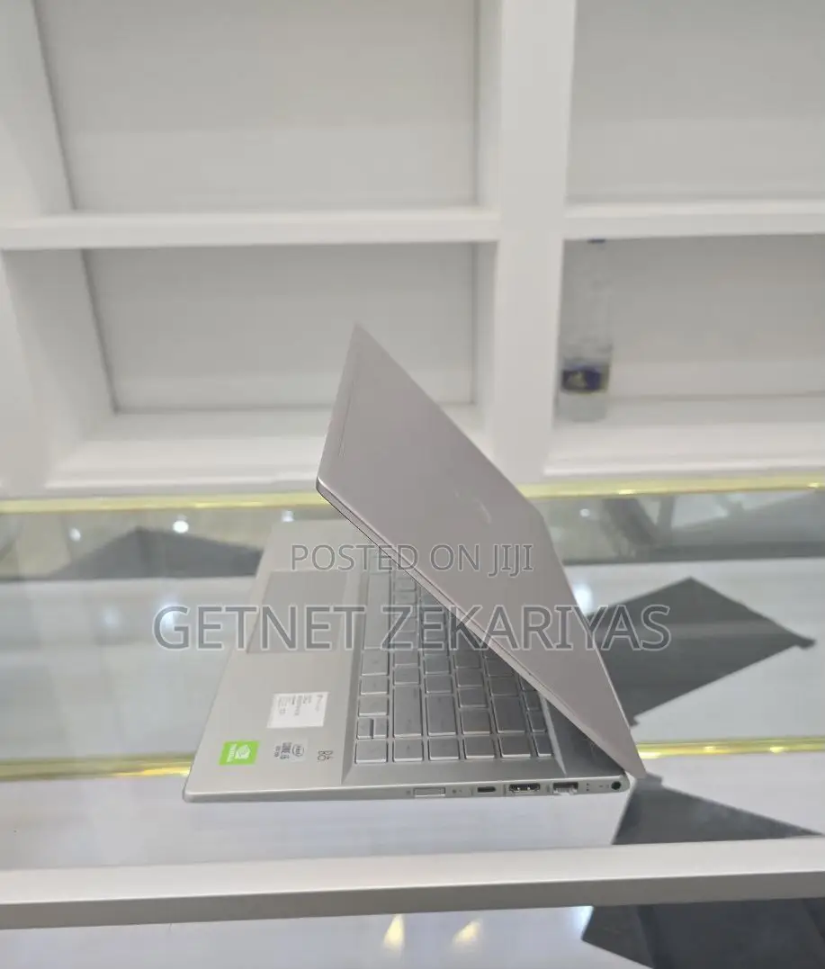 New Laptop HP Pavilion 14 8GB Intel Core I5 SSD 512GB