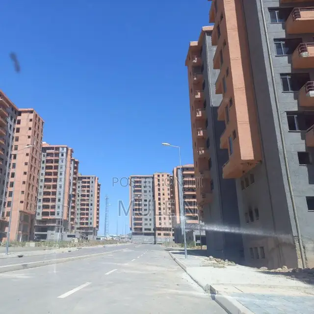 3bdrm Condo in Ayat1 Site 2, Bole for sale