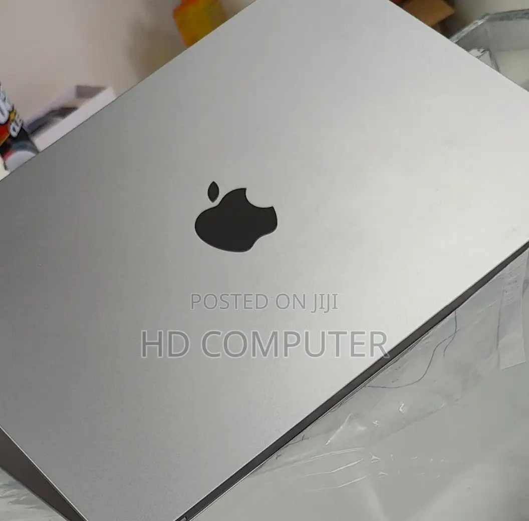 New Laptop Apple MacBook Air 2022 M2 8GB Intel Core I7 SSD 256GB