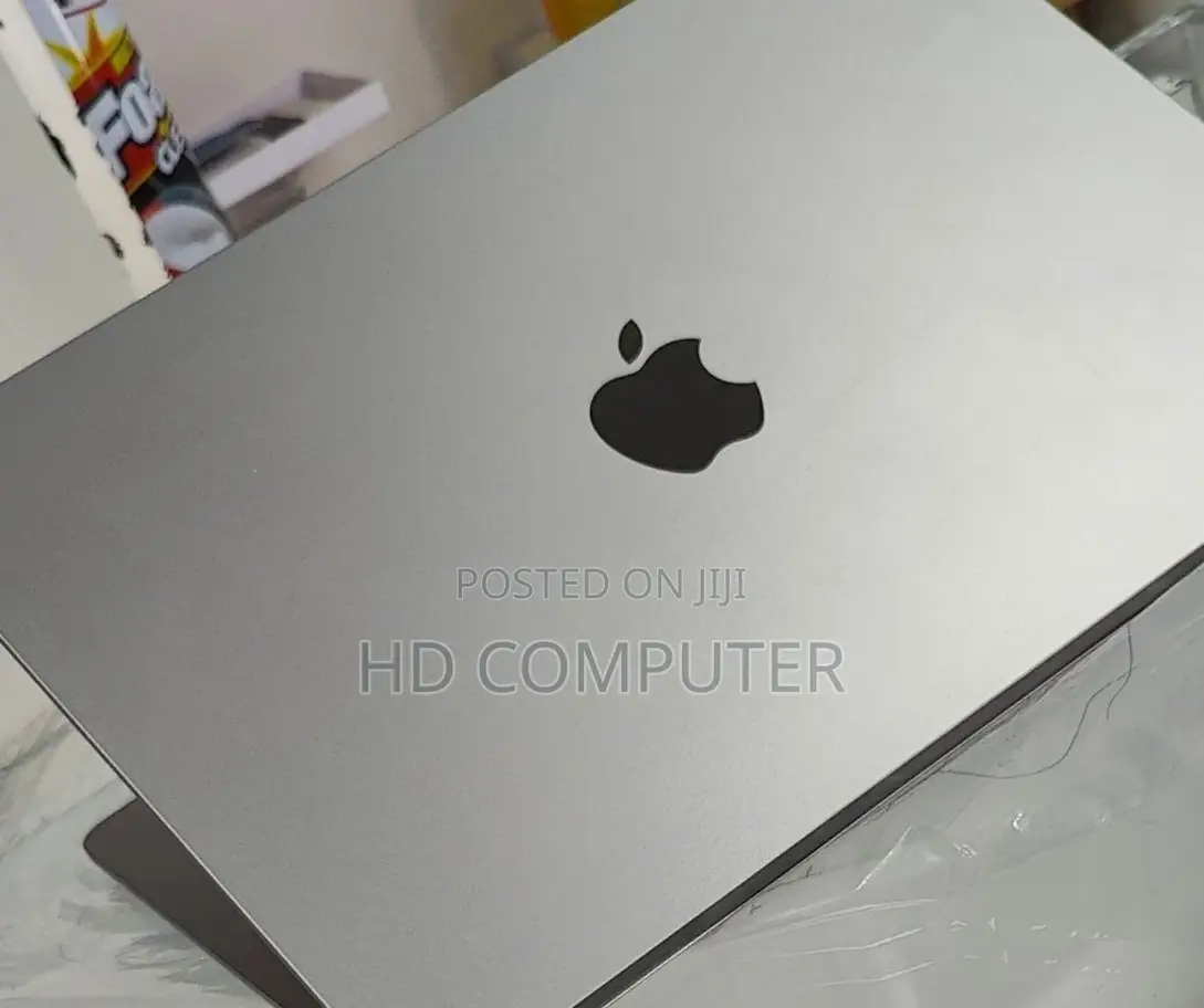 New Laptop Apple MacBook Air 2022 M2 8GB Intel Core I7 SSD 256GB