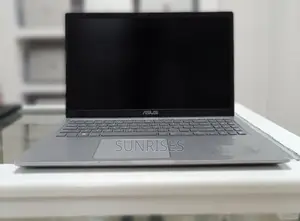 New Laptop Asus VivoBook 15 X505BA 8GB Intel Core I5 SSD 512GB