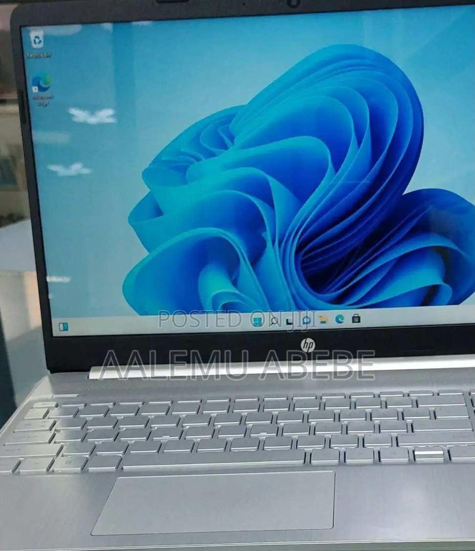 New Laptop HP Stream Notebook 8GB Intel Core I5 SSD 512GB