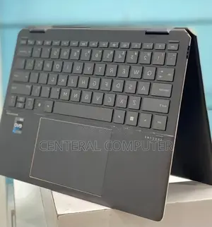 New Laptop HP Spectra 13 16GB Intel Core I5 SSD 512GB