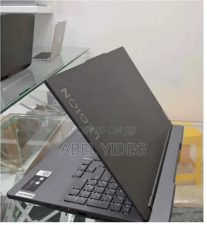 New Laptop Lenovo Legion 5 16GB AMD Ryzen 7 SSD 512GB