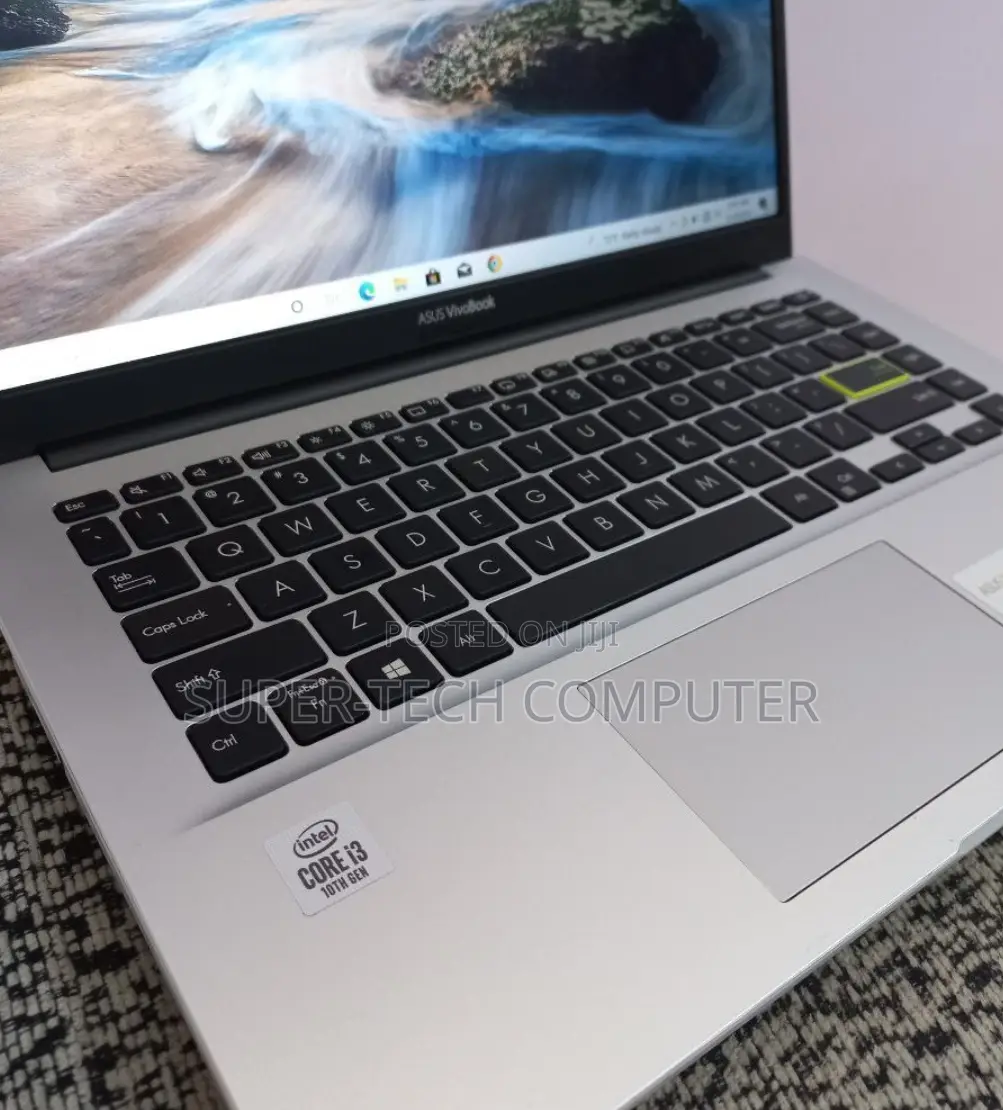 New Laptop Asus VivoBook 15 X505BA 8GB Intel Core I3 SSD 256GB