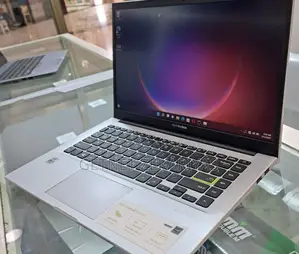 New Laptop Asus Vivobook E410M 8GB Intel Core I3 SSD 256GB