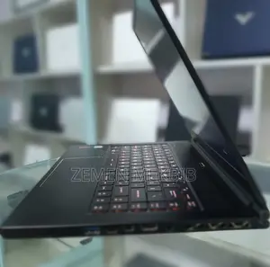 New Laptop MSI 16GB Intel Core I7 SSD 512GB