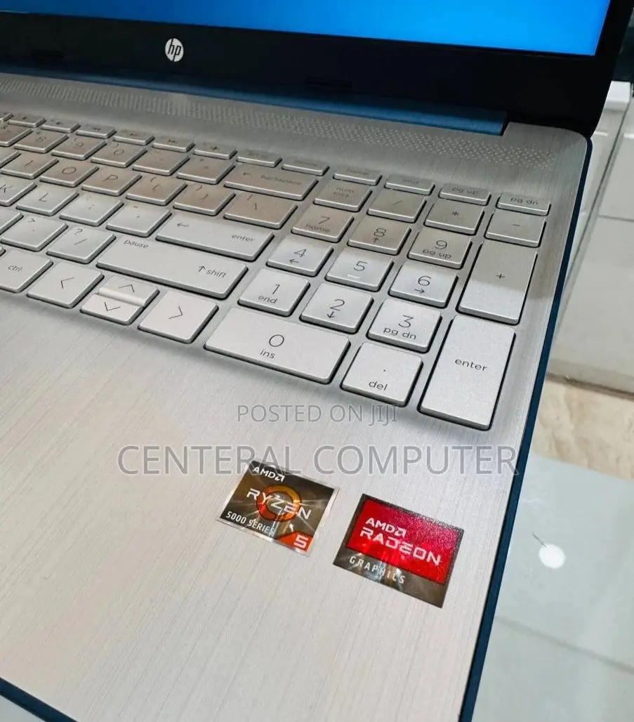 New Laptop HP Stream Notebook 8GB AMD Ryzen 5 SSD 256GB