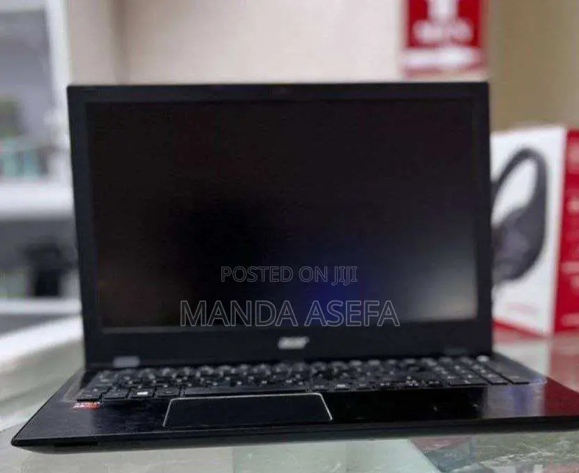 New Laptop Acer 4GB AMD A6 HDD 500GB