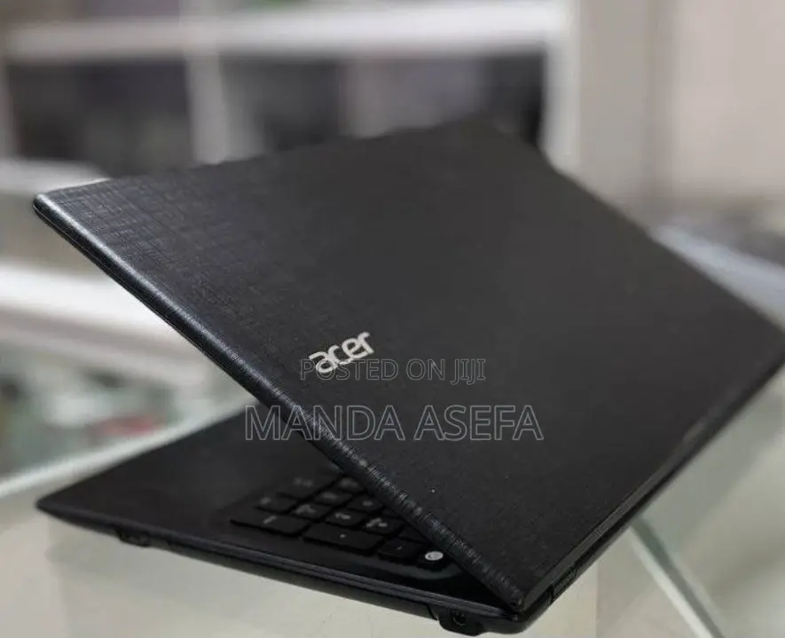 New Laptop Acer 4GB AMD A6 HDD 500GB