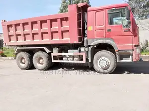 Sinotruk Howo 2021 Red