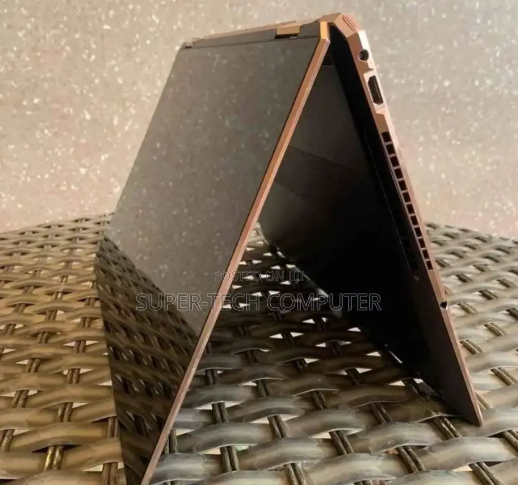 New Laptop HP Spectre X360 16GB Intel Core I7 SSD 512GB