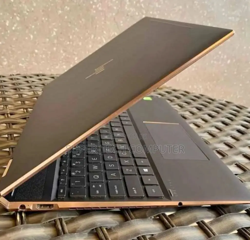 New Laptop HP Spectre X360 16GB Intel Core I7 SSD 512GB