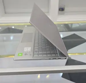 New Laptop HP Pavilion 13 8GB Intel Core I5 SSD 512GB